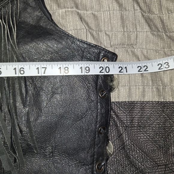 Diamond Plate Genuine Leather Women's Size Medium Motorcycle Vest Fringe,Pockets - Picture 11 of 12